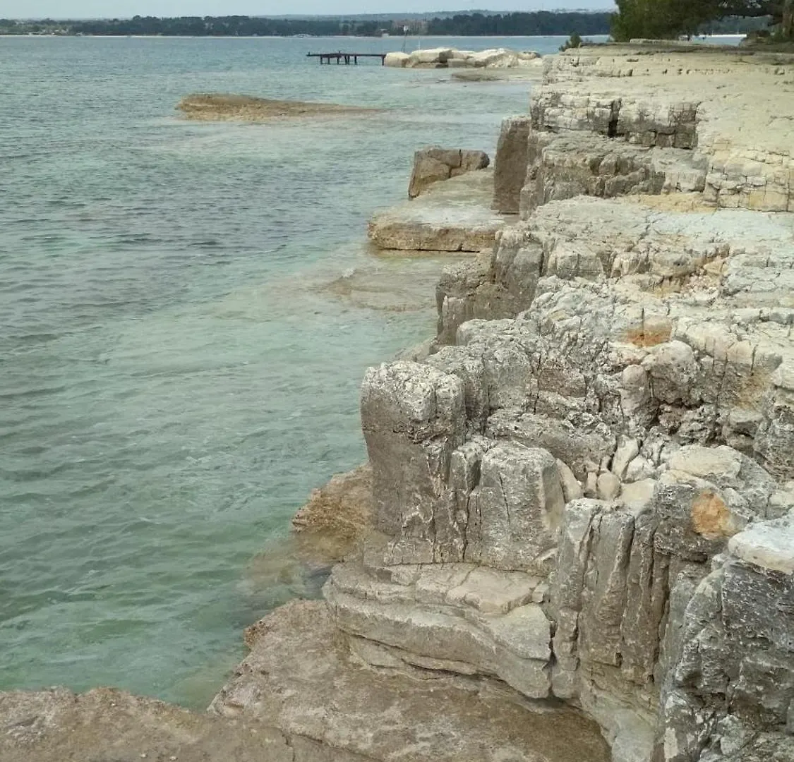 Guesthouse Adria 3*, Pula