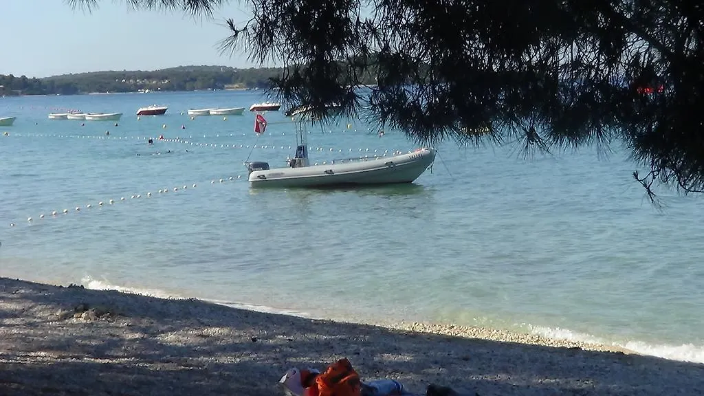 Guesthouse Adria 3*, Pula