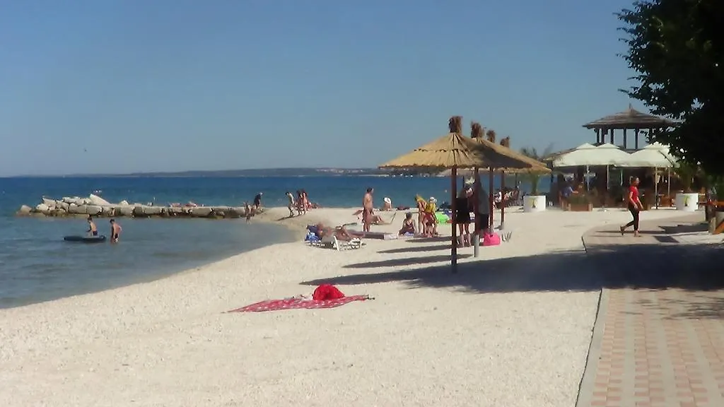Guesthouse Adria 3*, Pula
